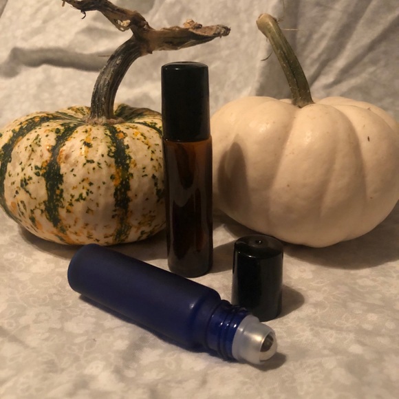 Cinnamon Bun Essential Oil Blend - Picture 5 of 11